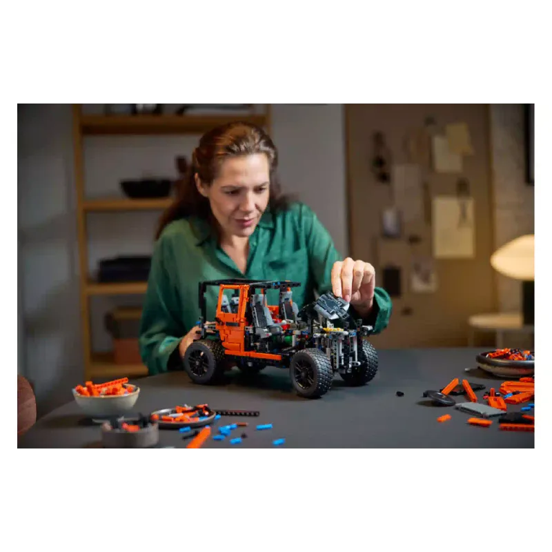 Konstruktor LEGO Technic Mercedes-Benz G 500 PROFESSIONAL Line (42177)