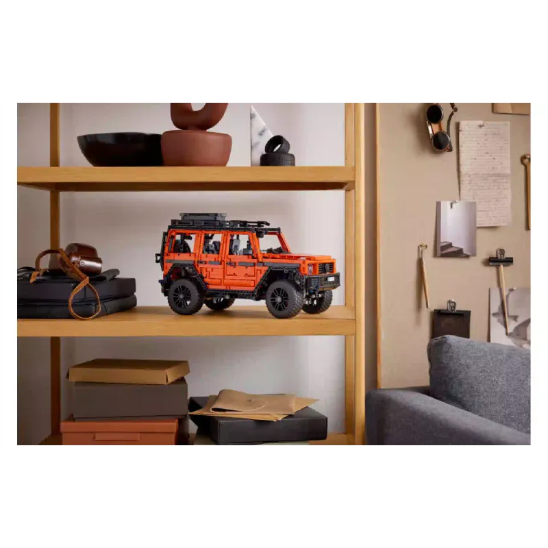 Konstruktőr LEGO Technic Mercedes-Benz G 500 PROFESSIONAL Line (42177)