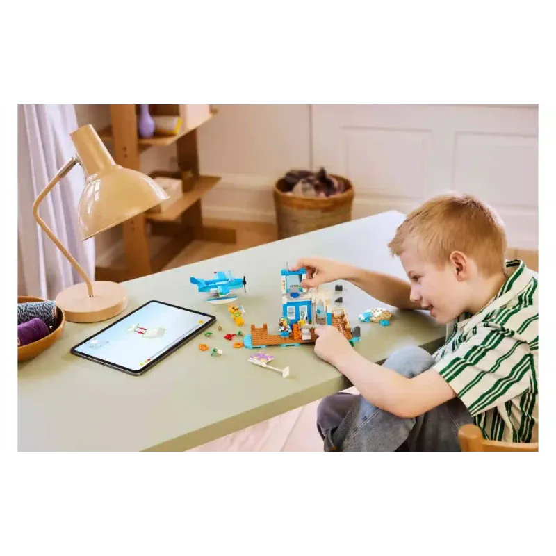 Constructor LEGO Animal Crossing Fly with Dodo Airlines (77051)