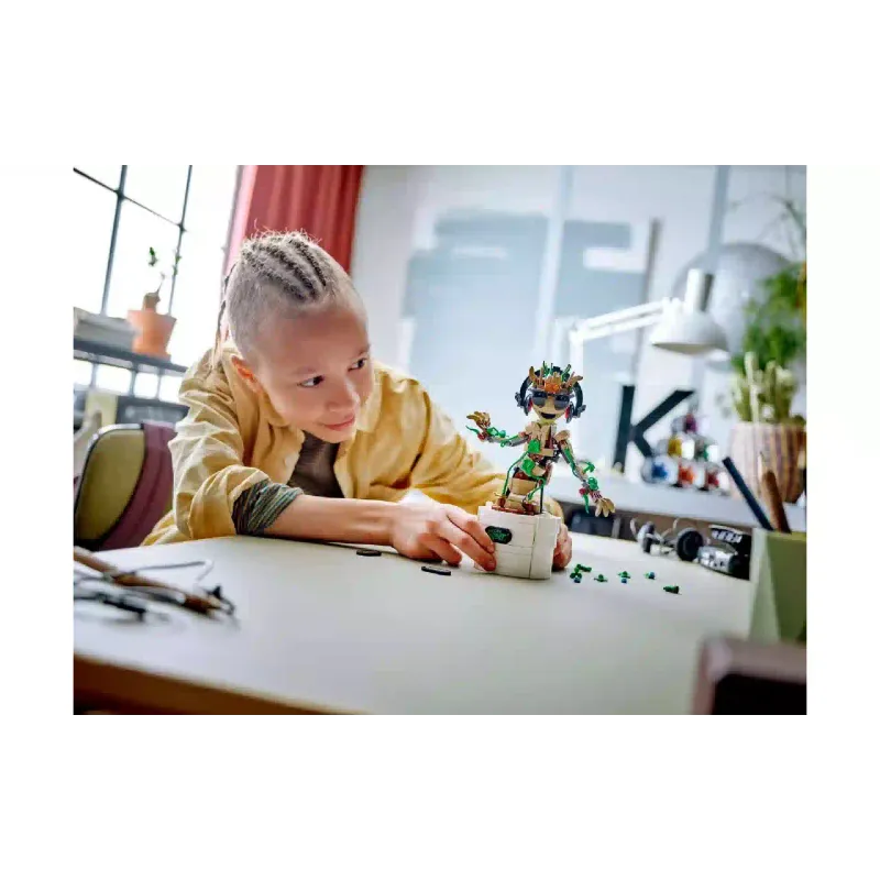 Konstruktor LEGO Super Heroes Marvel Dancing Groot (76297)