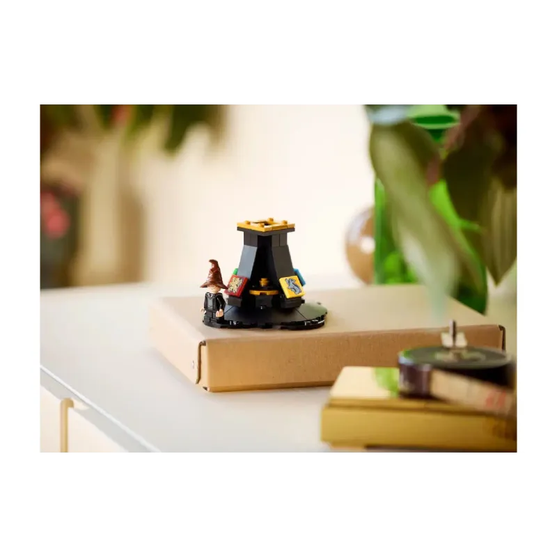 Konstruktor LEGO Harry Potter Talking Sorting Hat (76429)