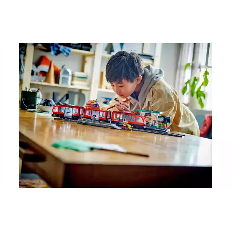 Constructor LEGO City Downtown Streetcar (60423)