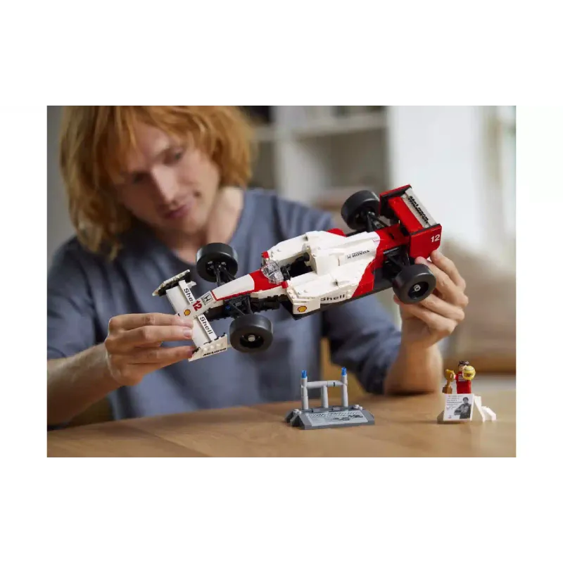 Construtor LEGO Icons McLaren MP4/4 & Ayrton Senna (10330)