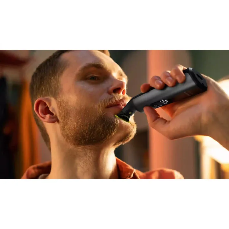 Elektromos borotva Philips OneBlade Pro 360, Black (QP6652/61)