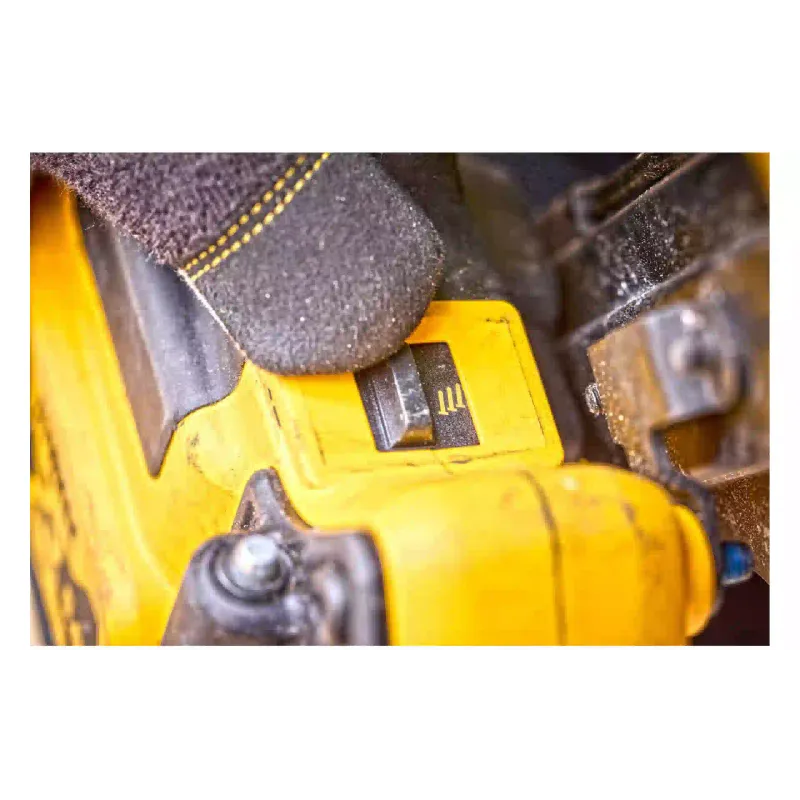 Pištola DeWALT (DCN930N)