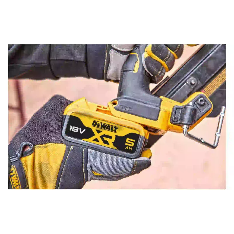 Pištola DeWALT (DCN930N)