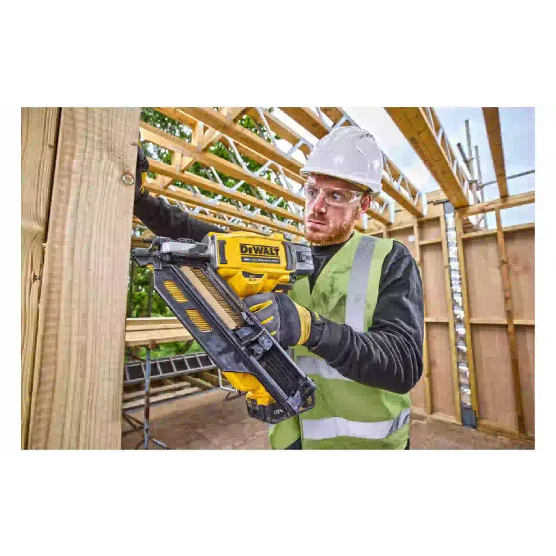 Pištola DeWALT (DCN930N)