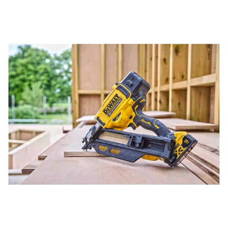 Pištola DeWALT (DCN930P2)