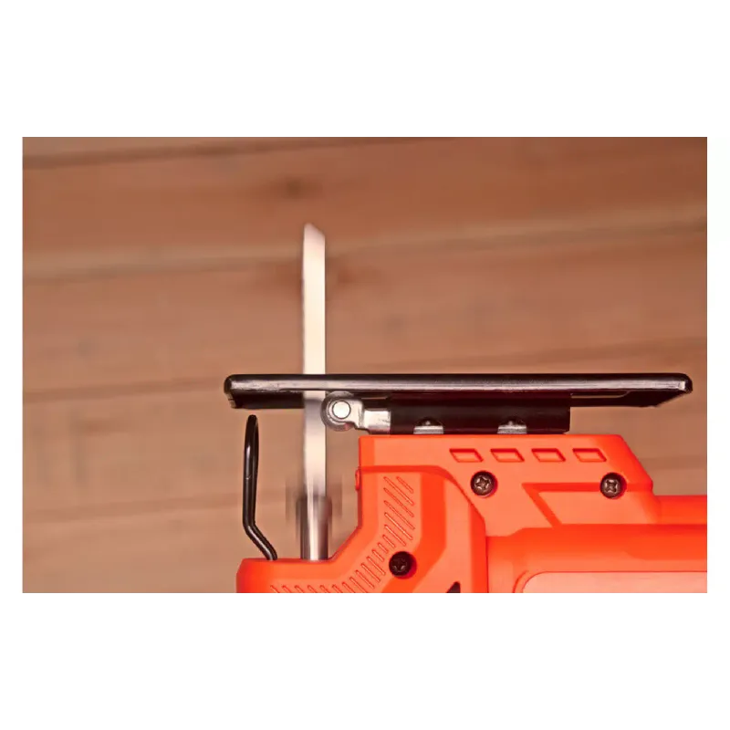 Lombfűrész Black+Decker (BES603)