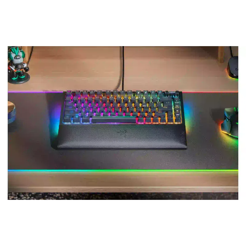 Mechanische Tastatur Razer BlackWidow V4, Black (RZ03-05000100-R3M1)