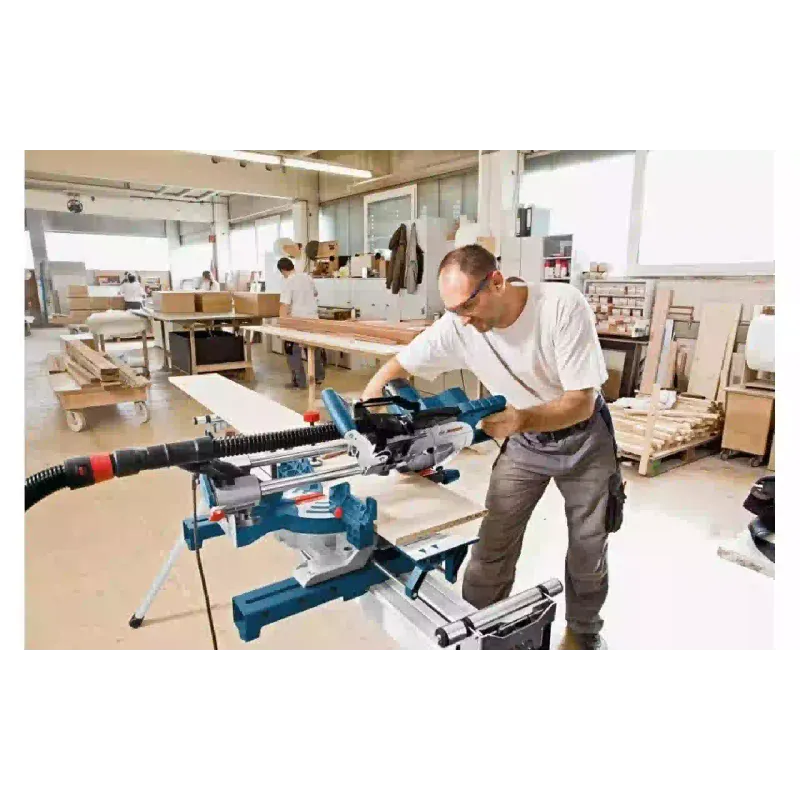 منشار ميتري Bosch Professional (0.601.B19.100)