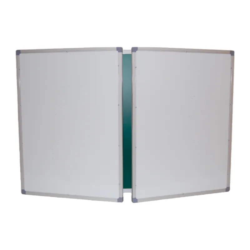 السبورة المغناطيسية، السبورة الطباشيرية، السبورة القلمية Sector (КМ4010)