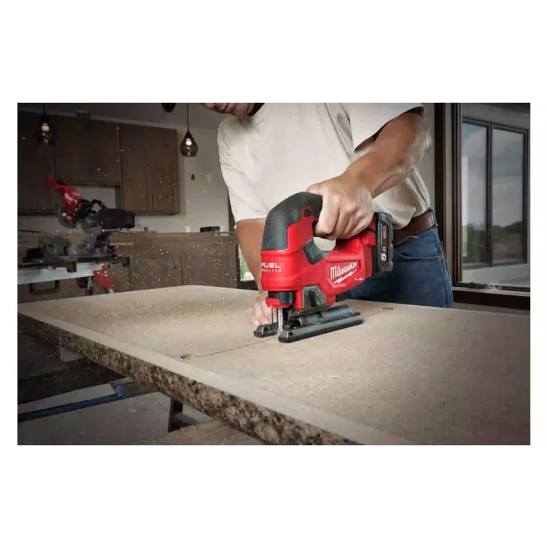 Λεπτό πριόνι Milwaukee (4933464726)