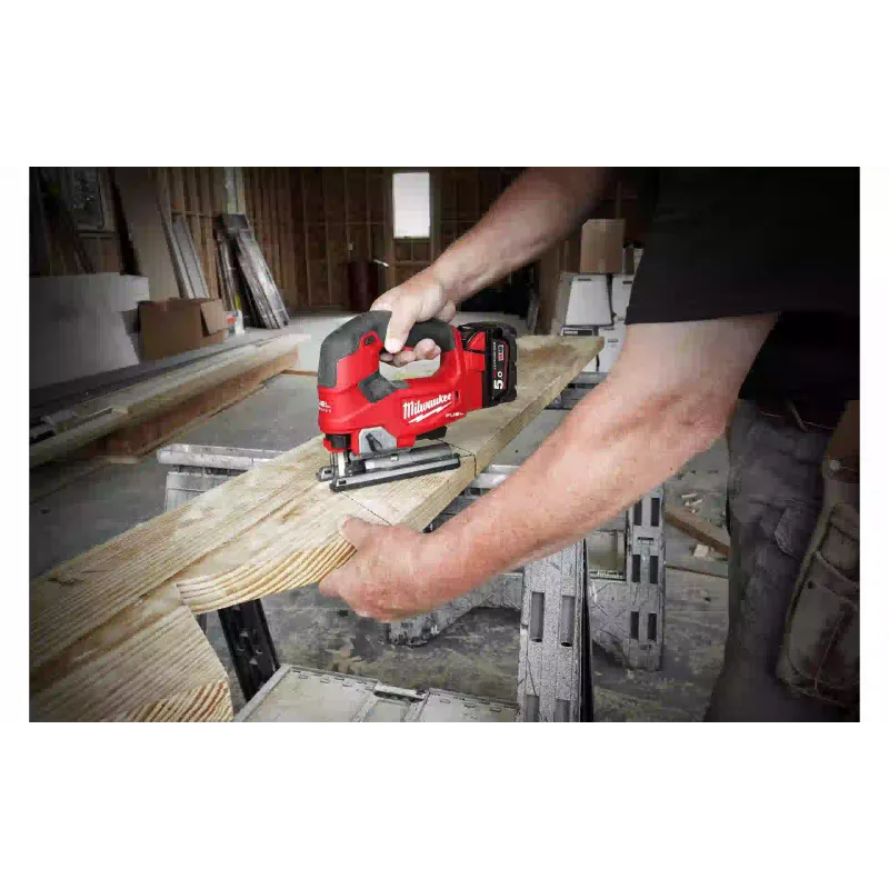 Λεπτό πριόνι Milwaukee (4933464726)