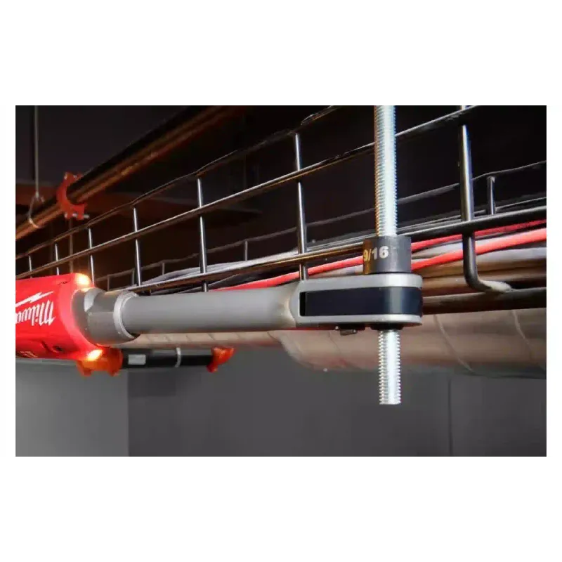 Гайковерт ударний Milwaukee (4933480756)