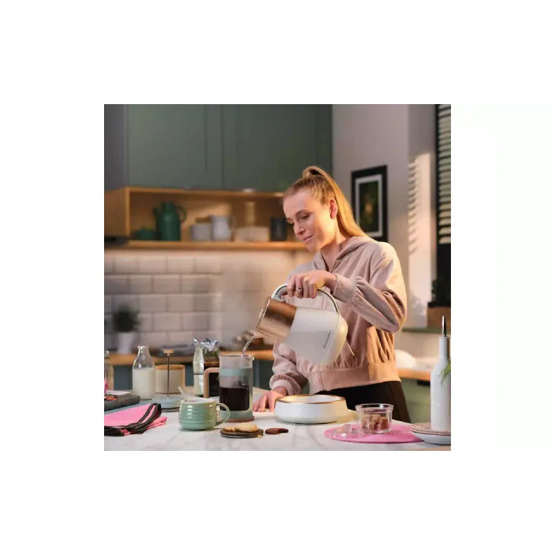 Электрочайник Russell Hobbs, 1700 мл (27450-70)