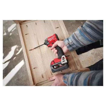 Гвинтоверт ударний Milwaukee (4933498061)