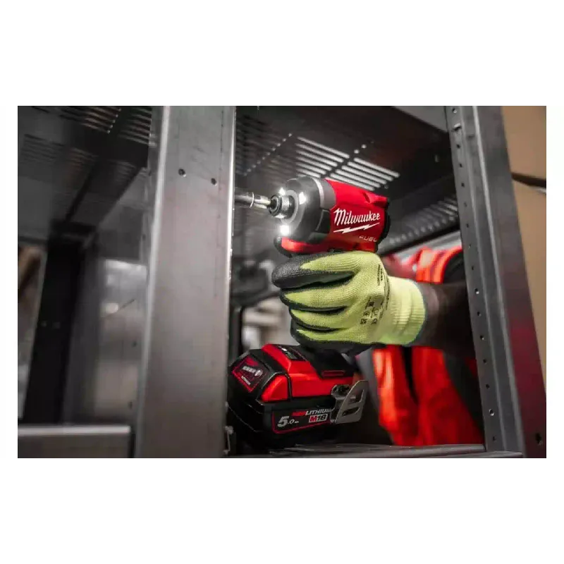 Гвинтоверт ударний Milwaukee (4933479864)