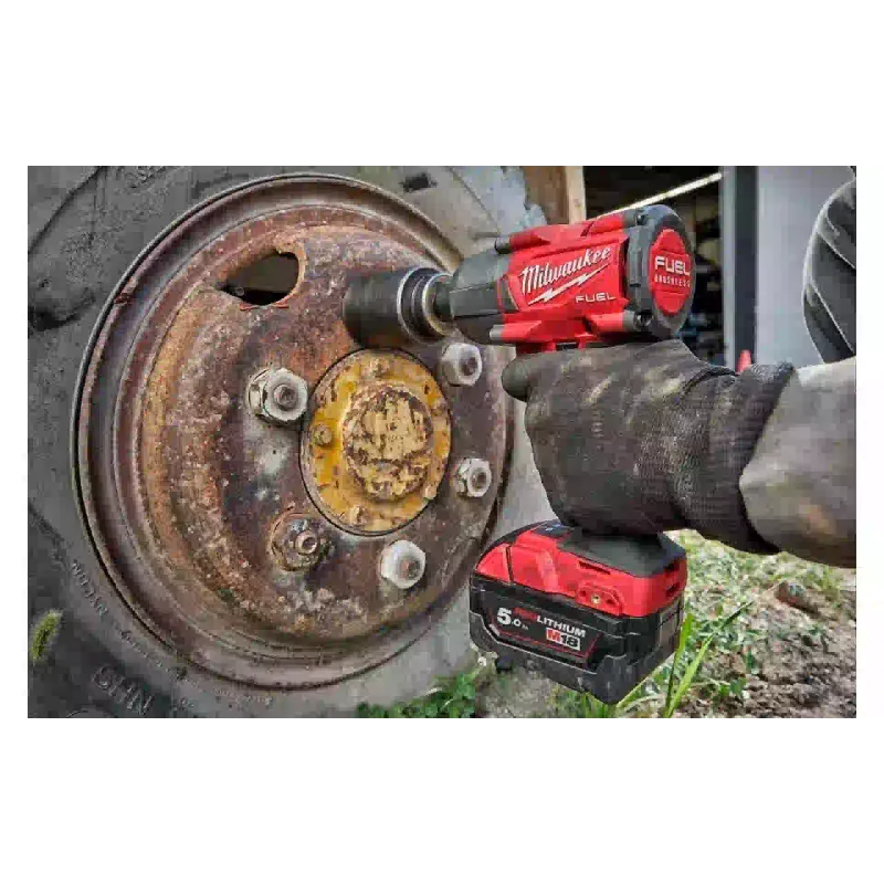 Гайковерт ударний Milwaukee (4933478450)