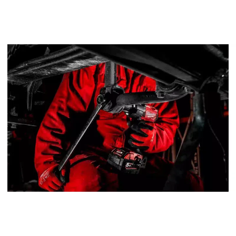 Гайковерт ударний Milwaukee (4933478450)