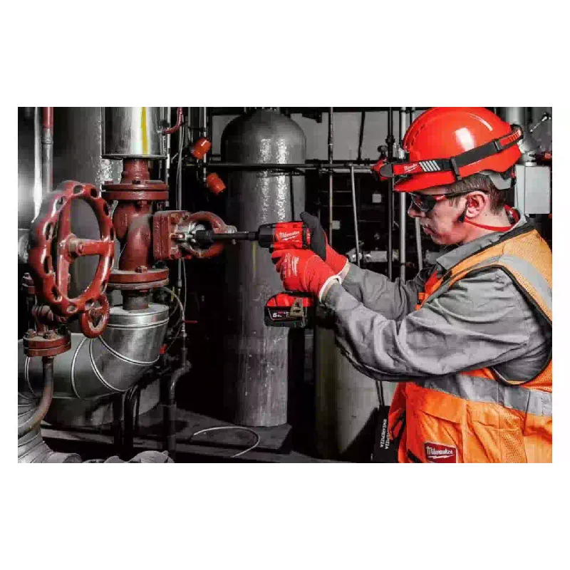 Гайковерт ударний Milwaukee (4933478450)