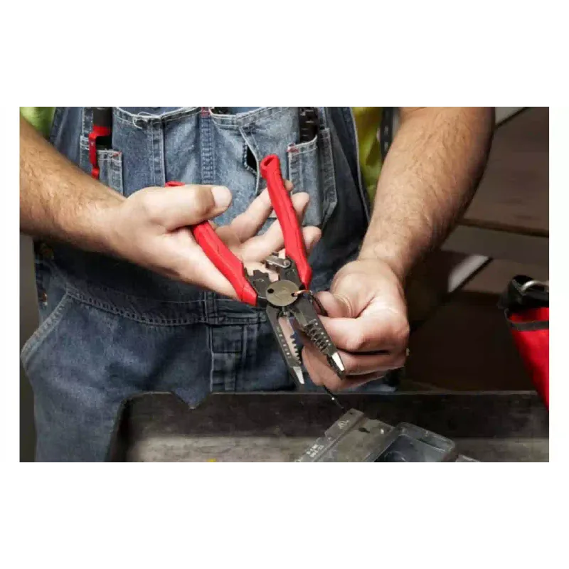 Insulation stripper Milwaukee (4932478554)