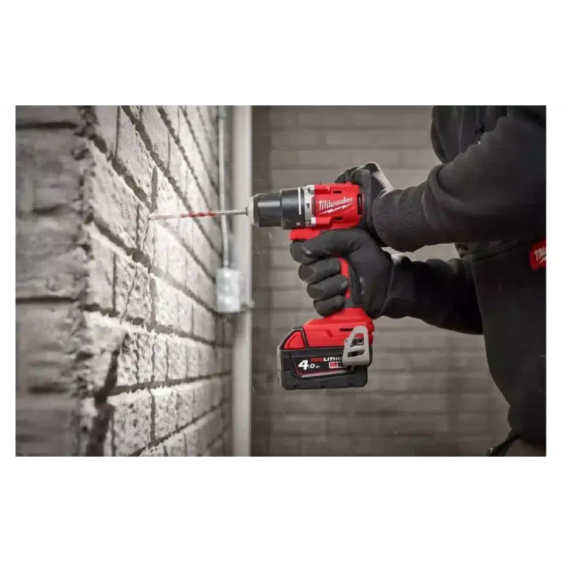 Csavarhúzó-fúró Milwaukee (4933492834)