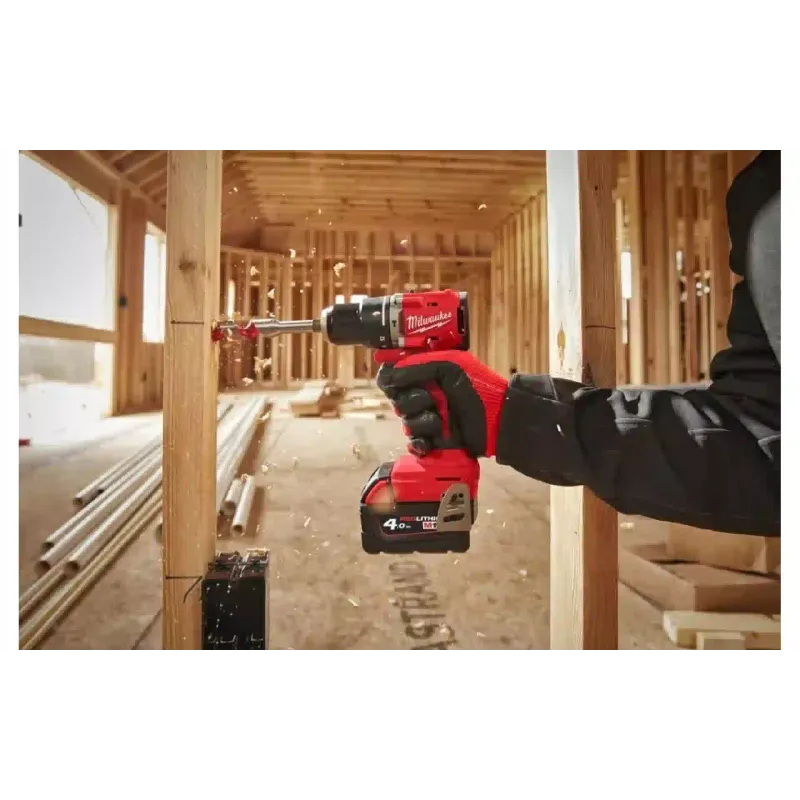 Шуруповерт-дриль Milwaukee (4933492821)