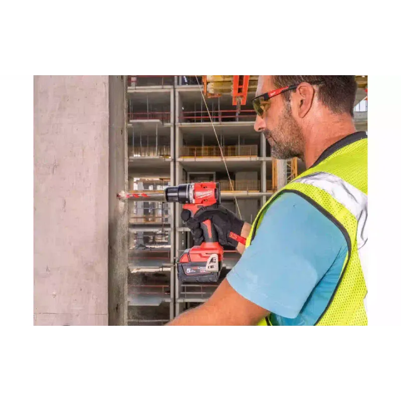 Csavarhúzó-fúró Milwaukee (4933492826)