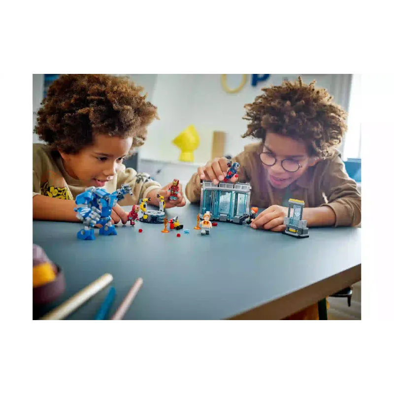 Konstruktor LEGO Super Heroes Iron Man's Laboratory Hall of Armor (76315)