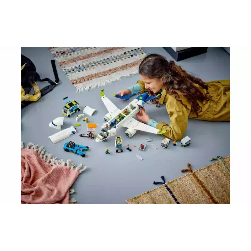 Konstruktőr LEGO City Airport Passenger Airplane (60367)