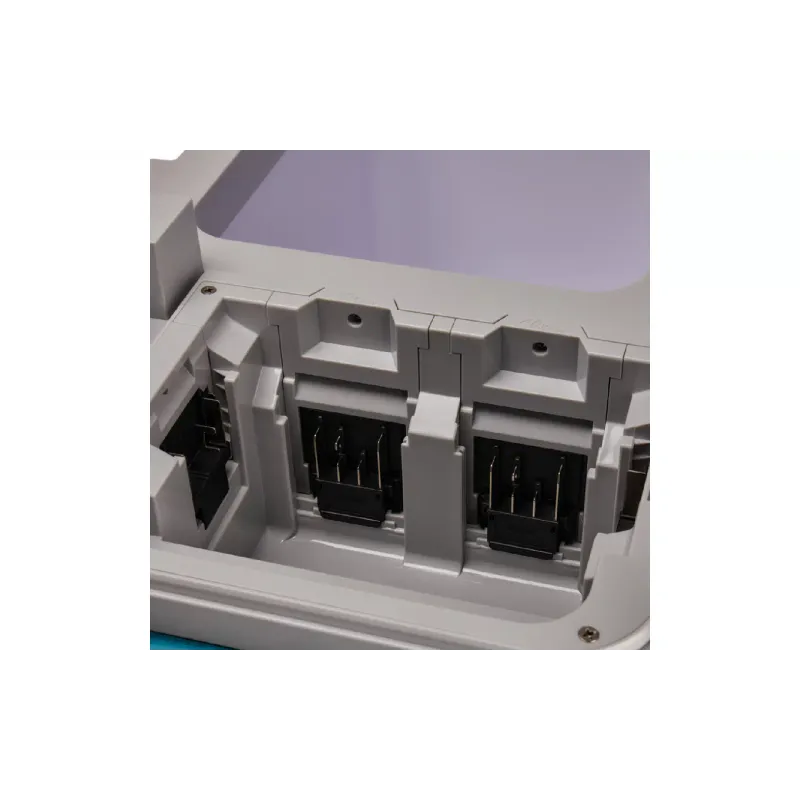 ثلاجة متنقلة Makita (CW001GZ)