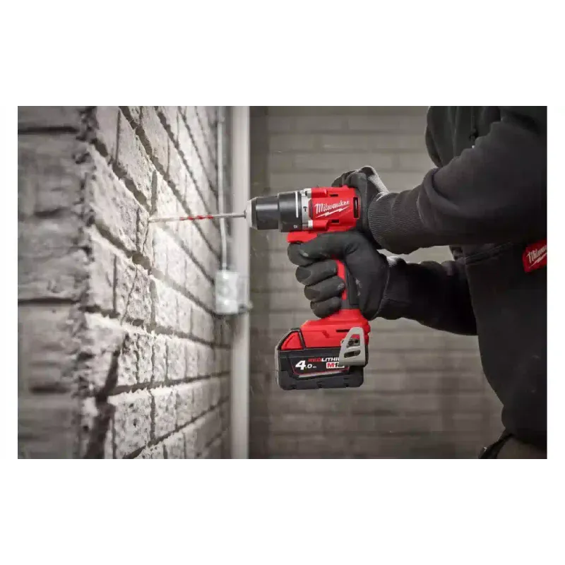 Шуруповерт-дриль Milwaukee (4933492822)