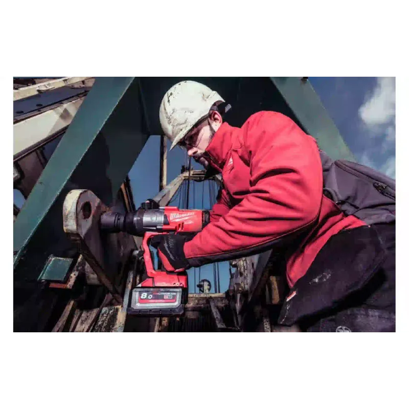 Гайковерт ударний Milwaukee (4933499254)