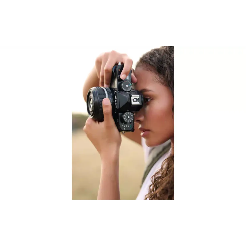 Câmera Nikon (VOA120AE)