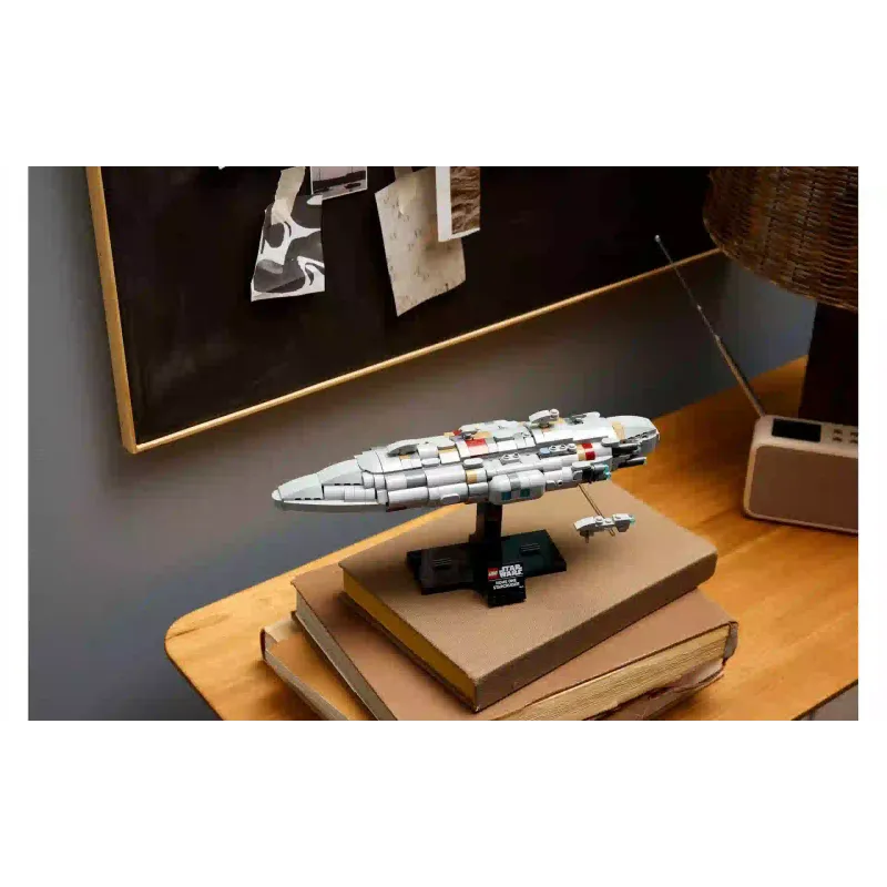 Konstruktor LEGO Star Wars Home One Starcruiser (75405)