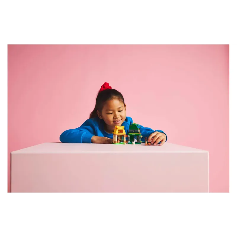 Konstruktor LEGO Disney Moana's Island Fun (43260)