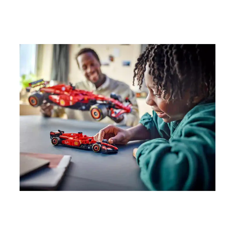 Constructor LEGO Technic Ferrari SF-24 F1 Car (42207)