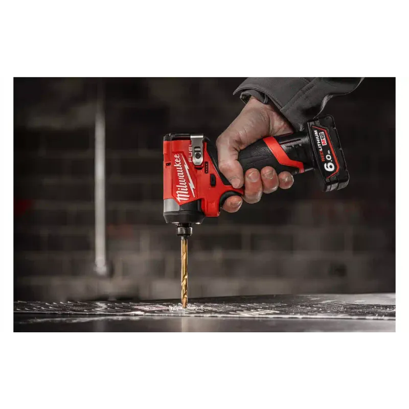 Шуруповерт ударний Milwaukee (4933499462)