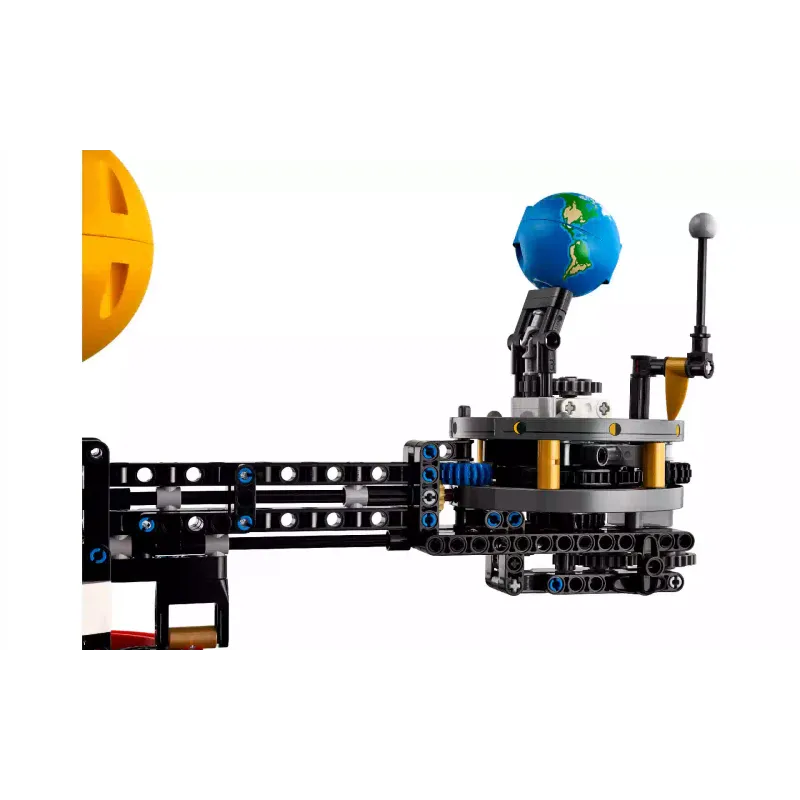 Konstruktor LEGO Technic Planet Earth and Moon in Orbit (42179)