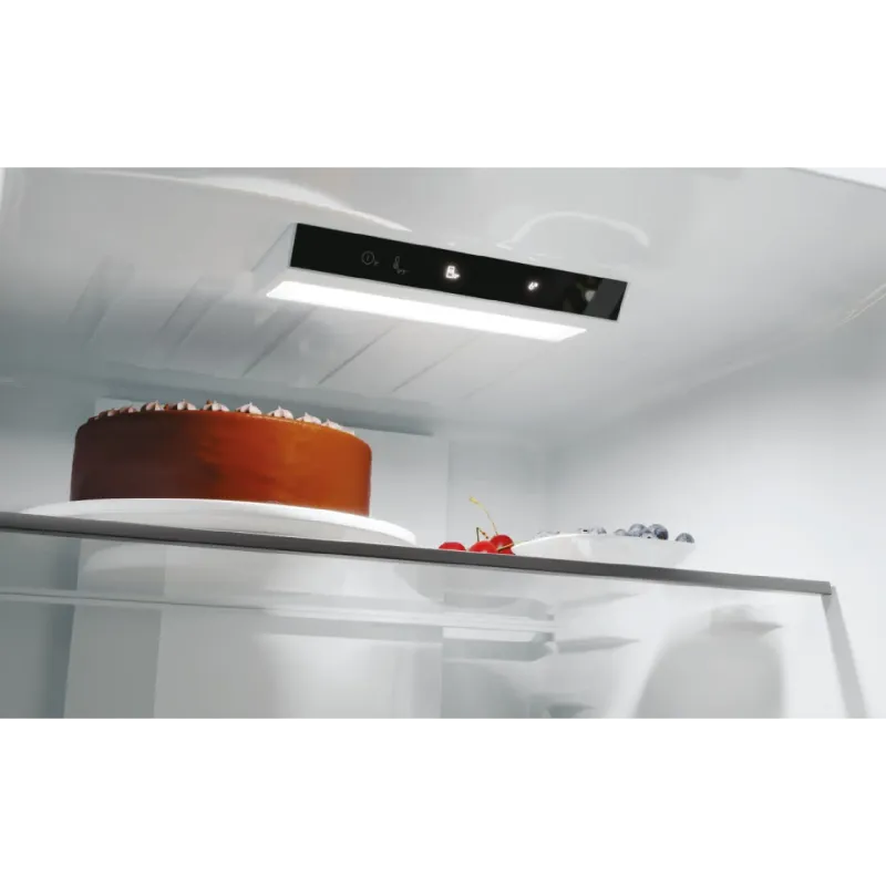 Fridge Candy (ECN2CQTEB186), 235 l, Black