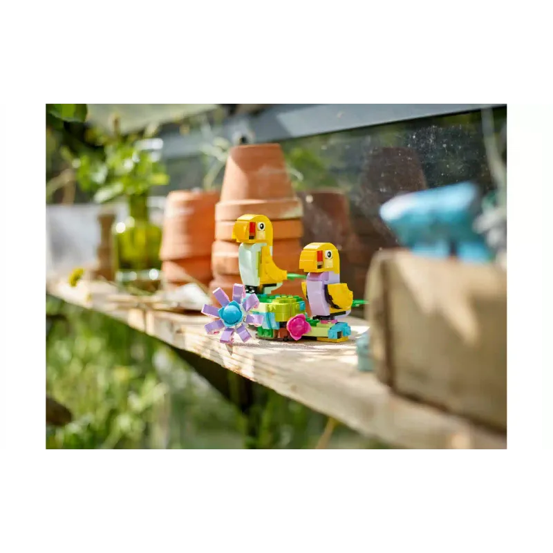 Konstruktőr LEGO Creator 3-in-1 Flowers in Watering Can (31149)
