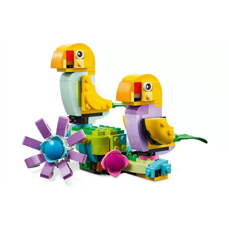 Konstruktőr LEGO Creator 3-in-1 Flowers in Watering Can (31149)