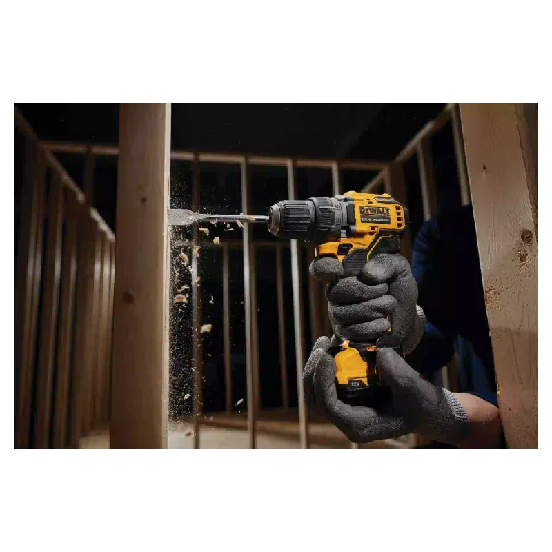 Fúró-csavarhúzó DeWALT (DCD701D2)