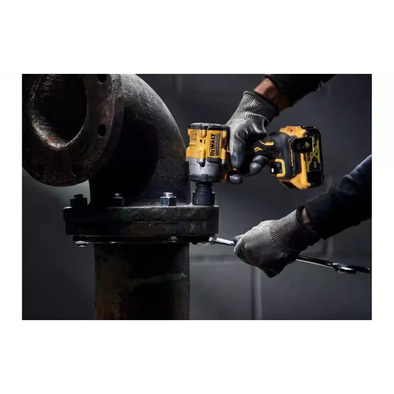 Impact wrench DeWALT (DCF922N)