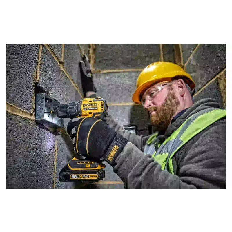 Furadeira-parafusadeira DeWALT (DCD708D2T)