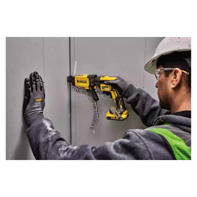 Шуруповерт DeWALT (DCF620N)