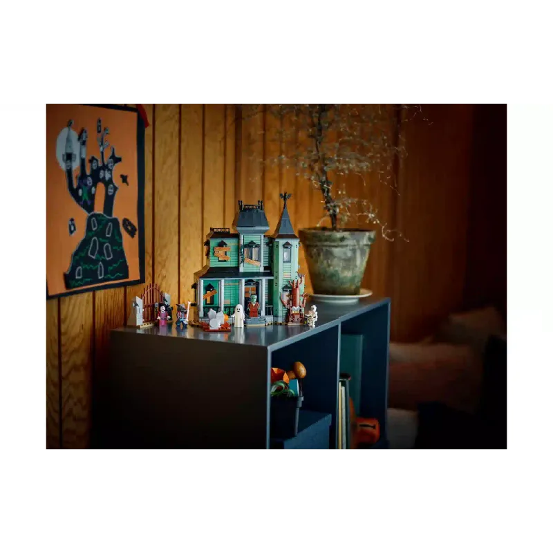 Construtor LEGO Creator 3in1 Haunted Mansion (31167)