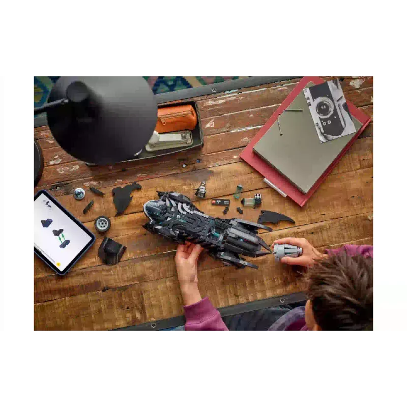 Konstruktor LEGO Super Heroes DC Batman Batman Forever Batmobile (76304)