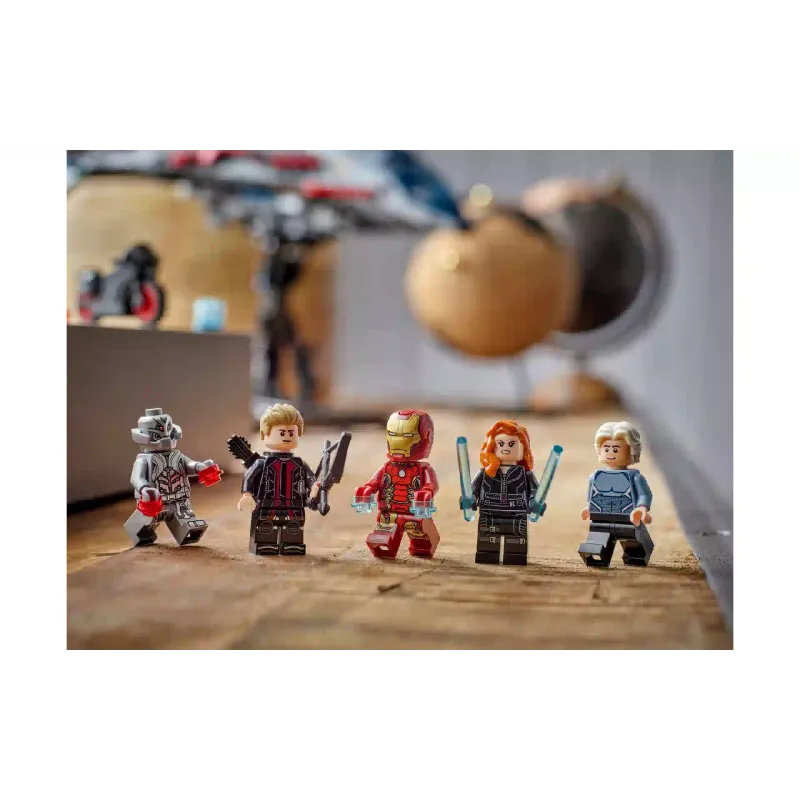 Κατασκευαστής LEGO Super Heroes Marvel Avengers Age of Ultron Quinjet (76325)